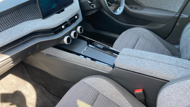 Skoda Superb 1.5 TSI iV SE Technology DSG 5dr Estate